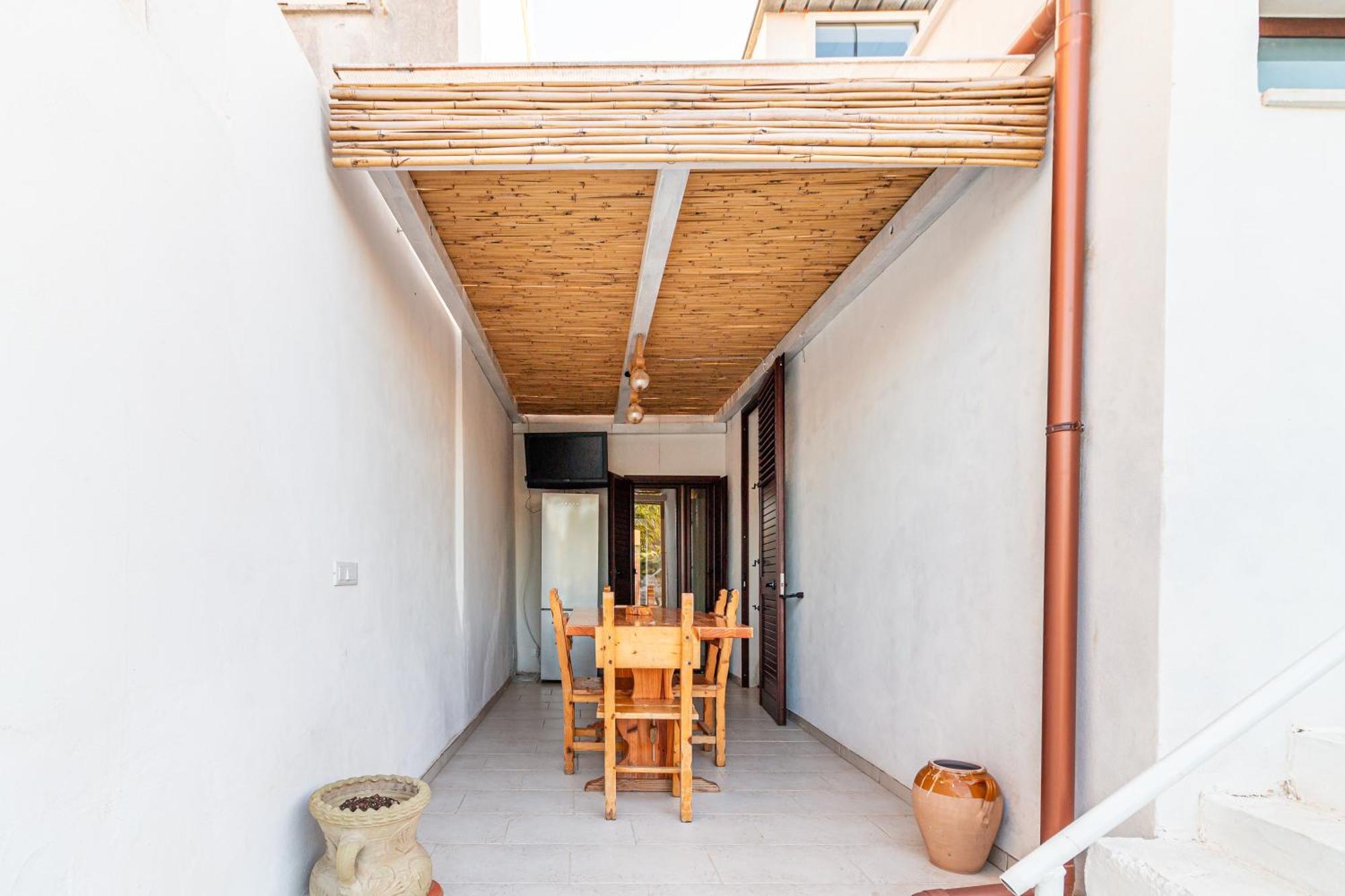 Iremia B&B Racale Bagian luar foto